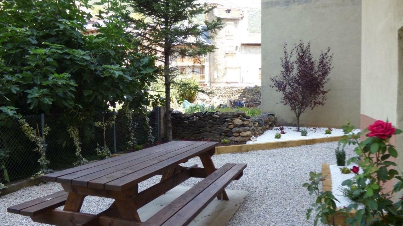 Parc Apartaments Rialp Buitenkant foto